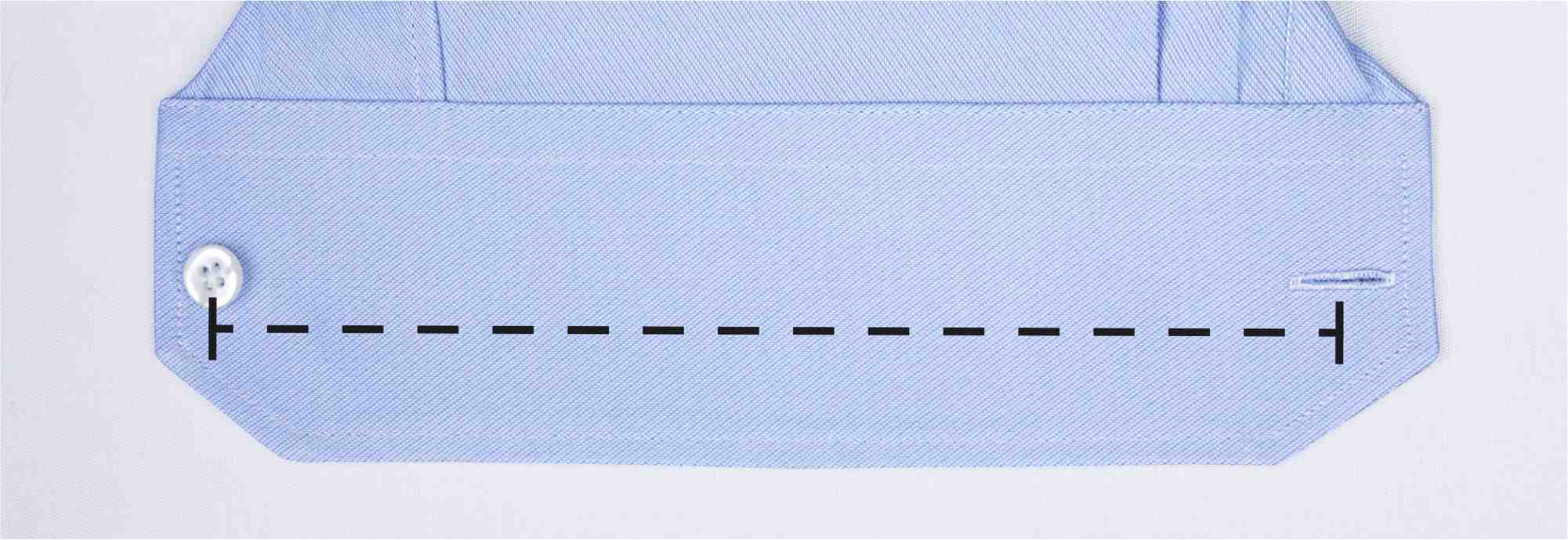 Déboutonnez le poignet et posez-le à plat. Mesurez la distance du centre du bouton au centre de la boutonnière. Les poignets mousquetaires se mesurent du centre d'une boutonnière au centre de l'autre boutonnière.